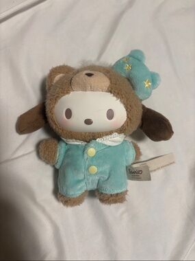 MINISO Sanrio plush pochaco key chain